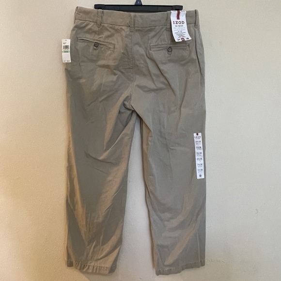 Izod Men's Flat Front Pants 34 x 30 Straight Fit Cedarwood Khaki NWT - Picture 7 of 12